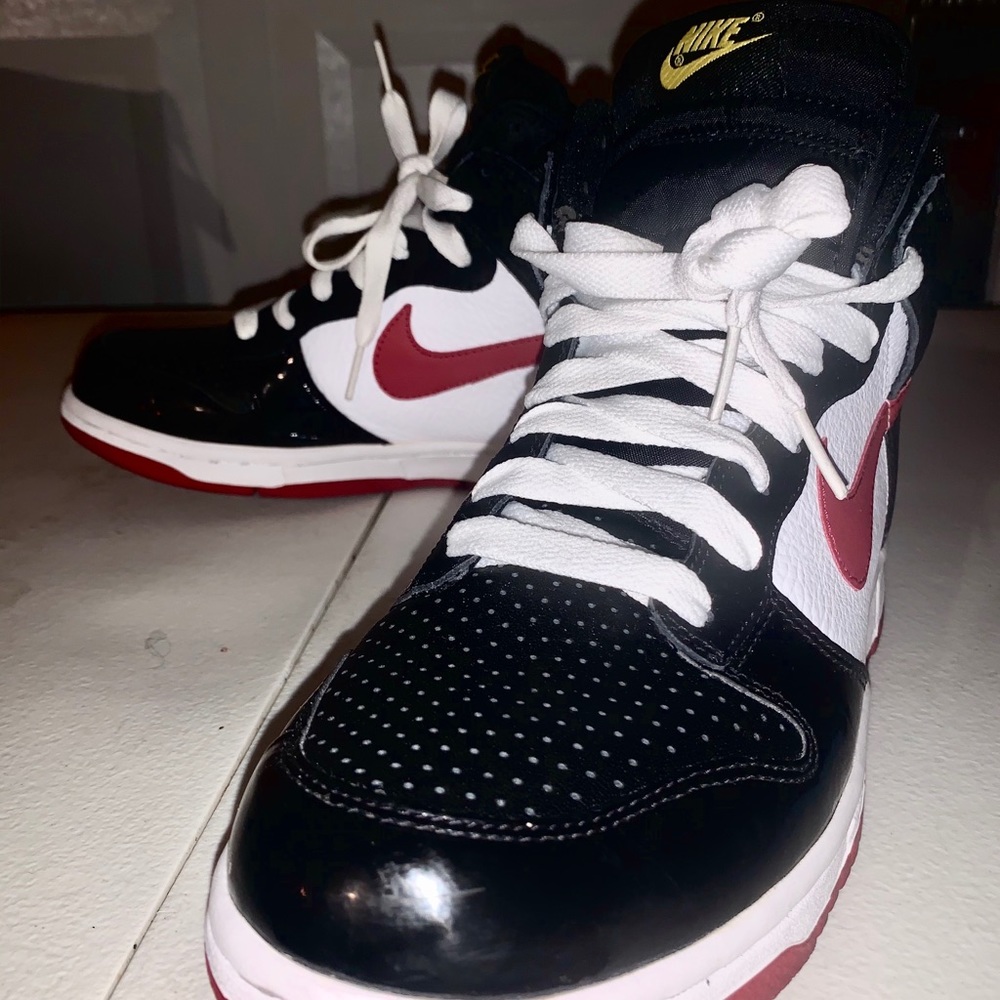 NIKE DUNK HIGH VARSITY PACK NEAR DS SIZE 8.5